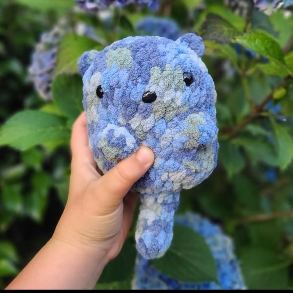 Two Hand Crocheted Otters - Picture 1 of 2